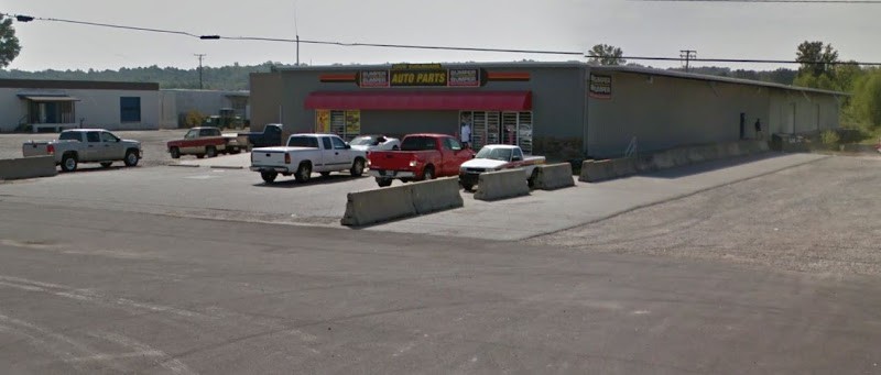 Bumper To Bumper Auto Parts/Crow-Burlingame Auto parts store at 2003 E Roosevelt Rd