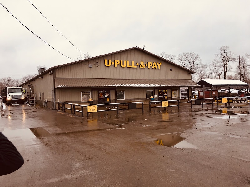 U-Pull-&-Pay Auto parts store at 940 W 16th St